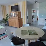 Weinbergblick Apartman *